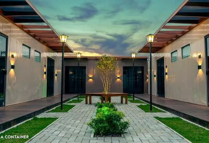 پانسیون Vila Container