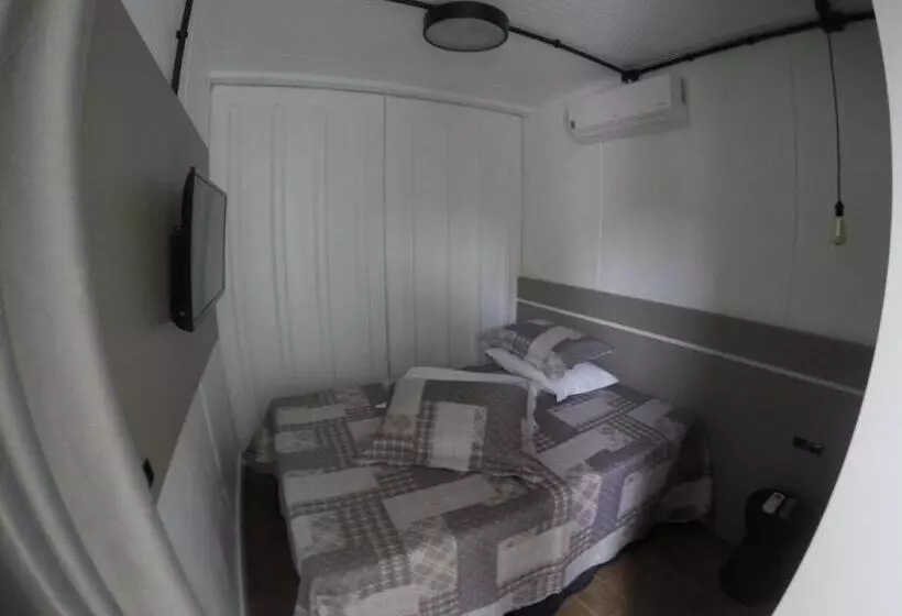 پانسیون Vila Container