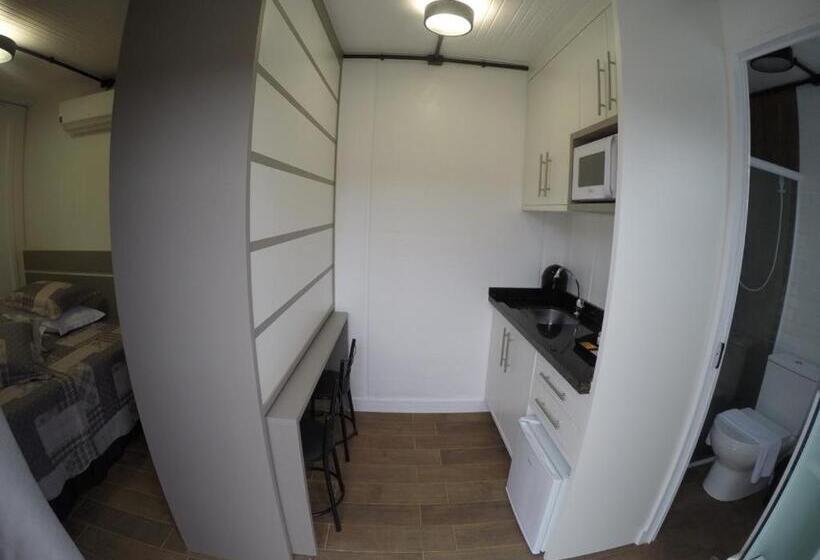 Пансион Vila Container