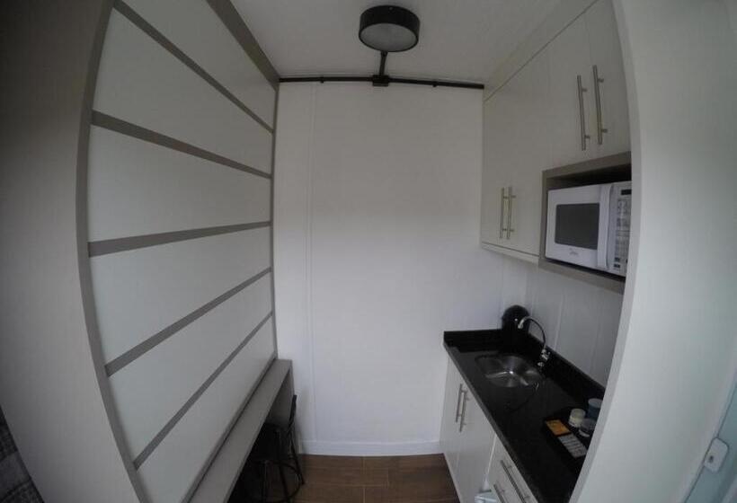 Пансион Vila Container