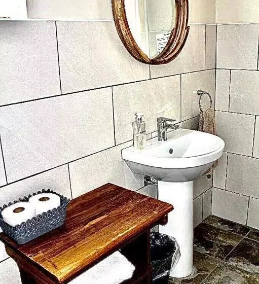 Majatalo De Graaff Manor