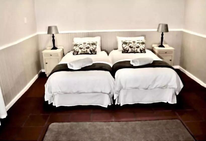 Majatalo De Graaff Manor