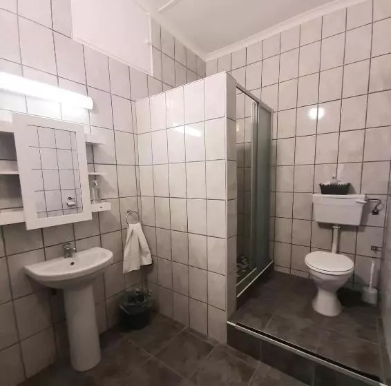 Majatalo De Graaff Manor