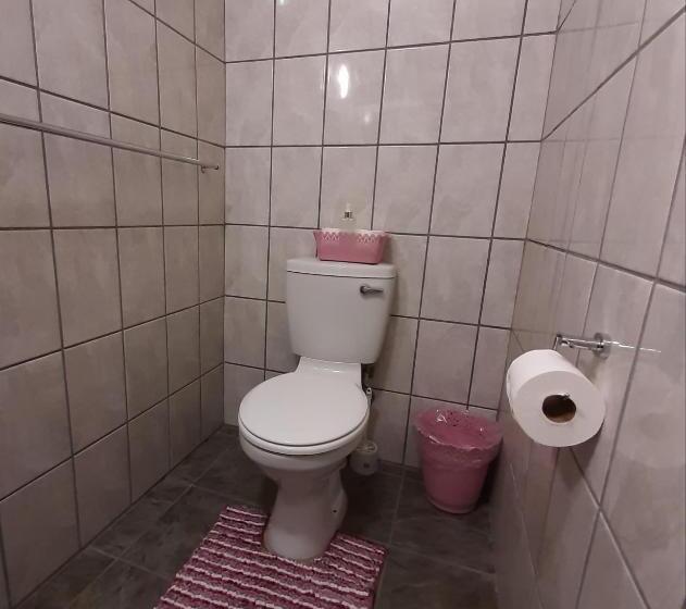 بنسيون De Graaff Manor