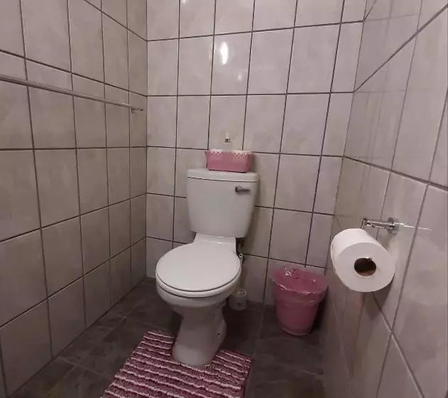 Majatalo De Graaff Manor