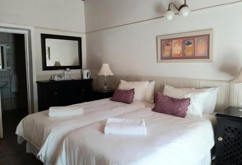 بنسيون De Graaff Manor