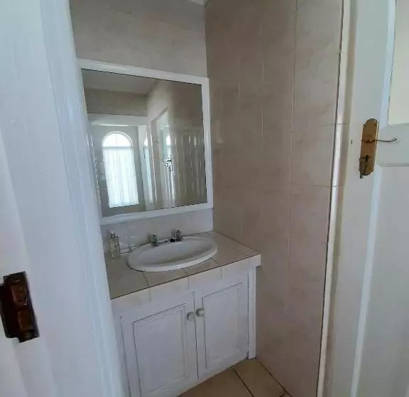 Majatalo De Graaff Manor