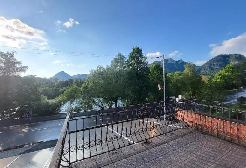 Majatalo Penzión Jolla