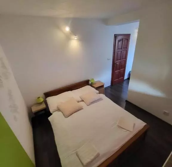 Majatalo Penzión Jolla