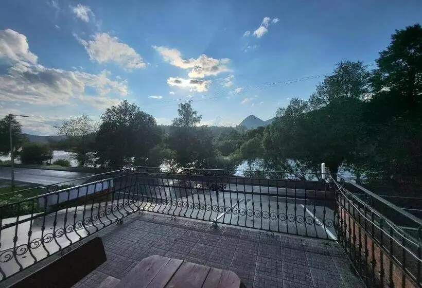 Majatalo Penzión Jolla