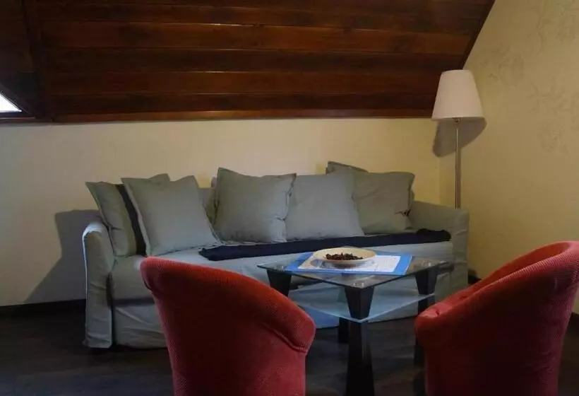 Majatalo Penzión Jolla