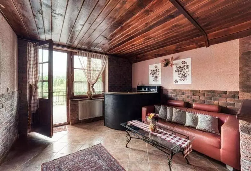 Majatalo Penzión Jolla