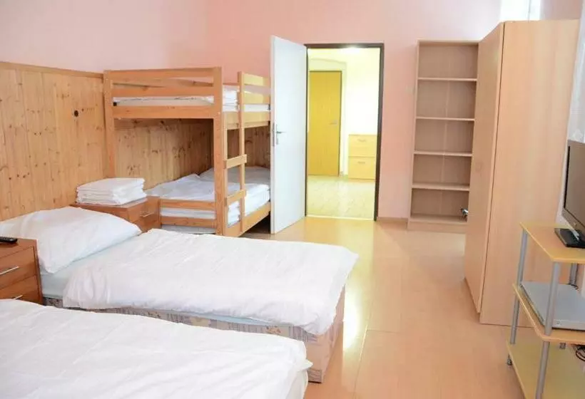 Majatalo Penzion Mlýnický Dvůr