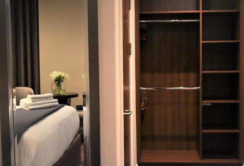 Pension (Hôtel basse catégorie) The Birches Killarney