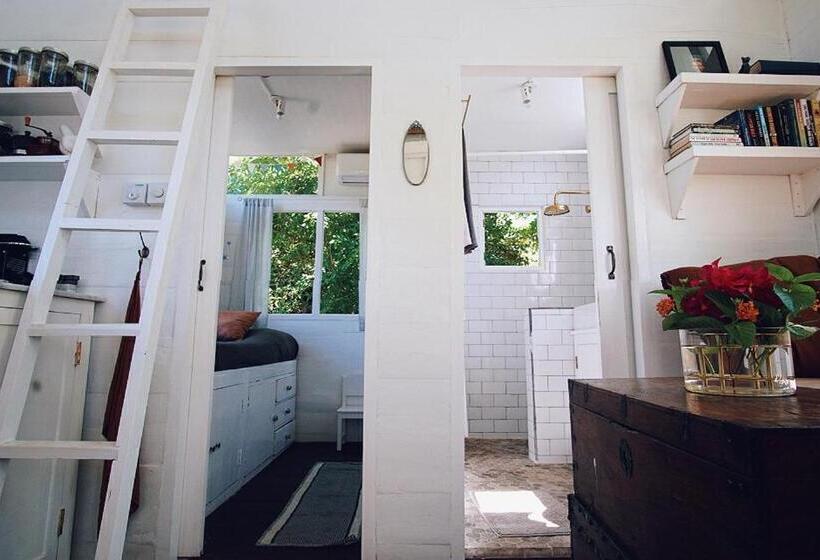 Samadhi Sunrise Temple Villa