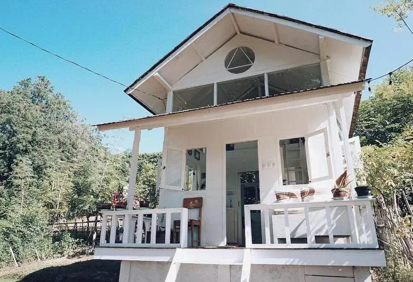 Samadhi Sunrise Temple Villa