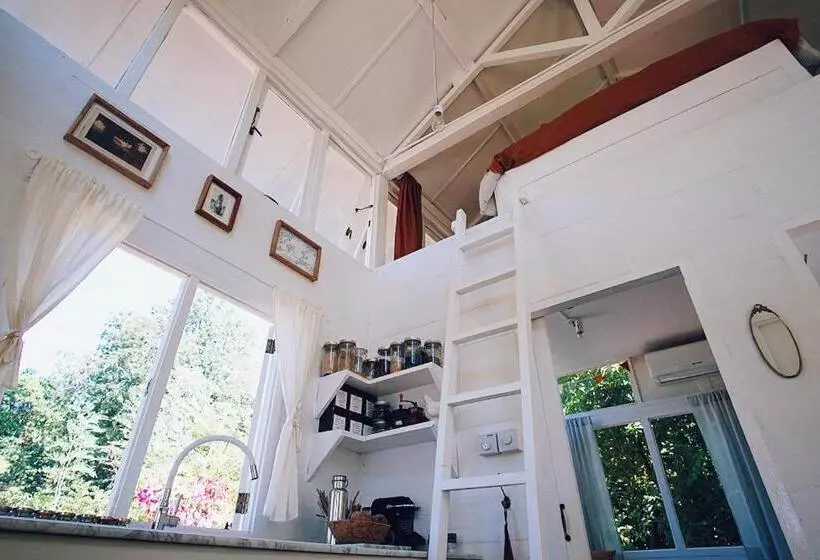 Samadhi Sunrise Temple Villa