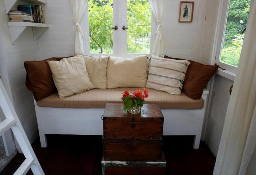 Samadhi Sunrise Temple Villa