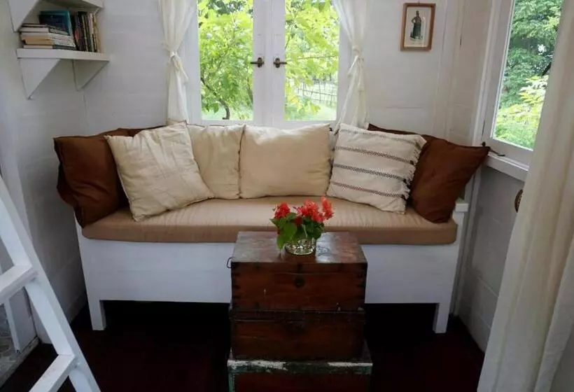 Samadhi Sunrise Temple Villa