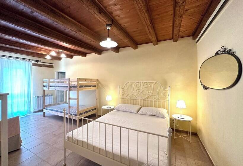 Historic Farmhouse On The Senigallia Hills