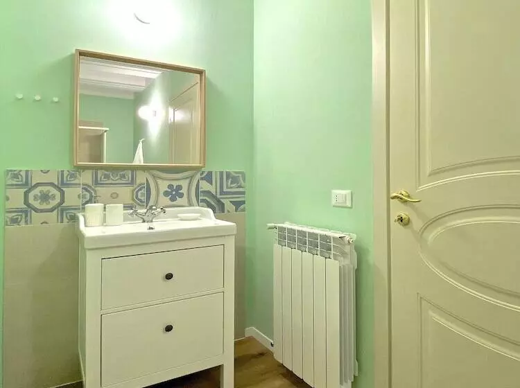 Historic Farmhouse On The Senigallia Hills