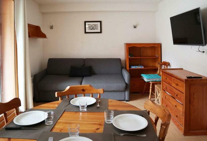 Studio Skis Aux Pieds Avec Piscine à 20m   Fr 1 322 489