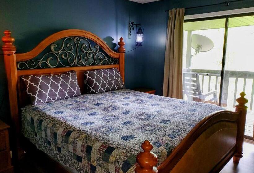 Hillbilly Hilton Pet Friendly Sleeps 4 Free Tickets Mountain View