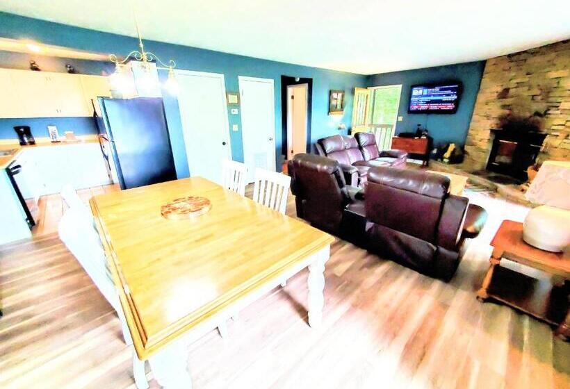 Hillbilly Hilton Pet Friendly Sleeps 4 Free Tickets Mountain View