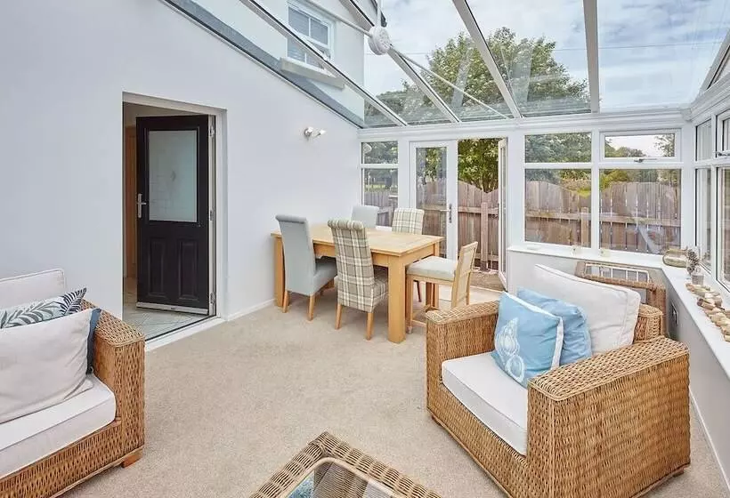 Host & Stay   Doray House