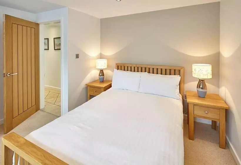 Host & Stay   Doray House