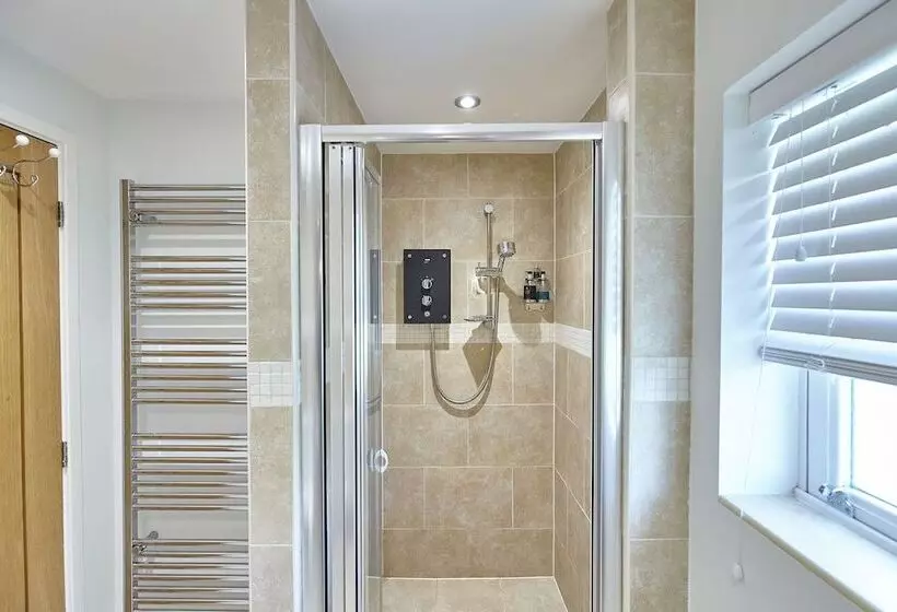 Host & Stay   Doray House