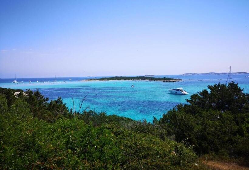 בית מלון כפרי Hôtel Les Suites Du Maquis