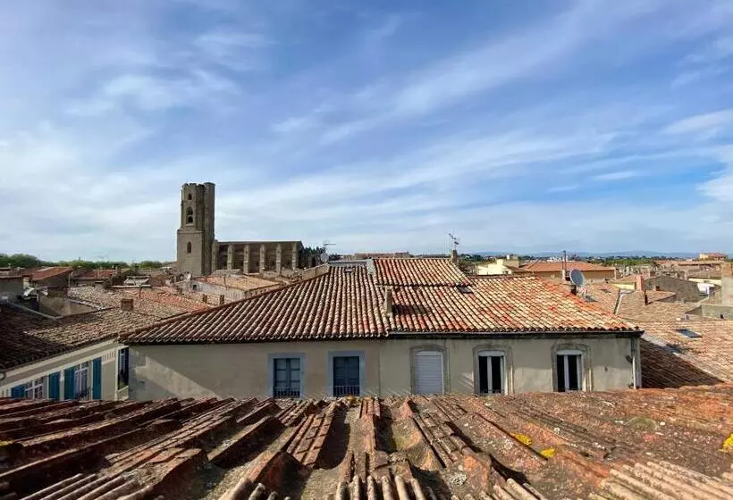 L Aigle D Or   Vue Cité Médiévale