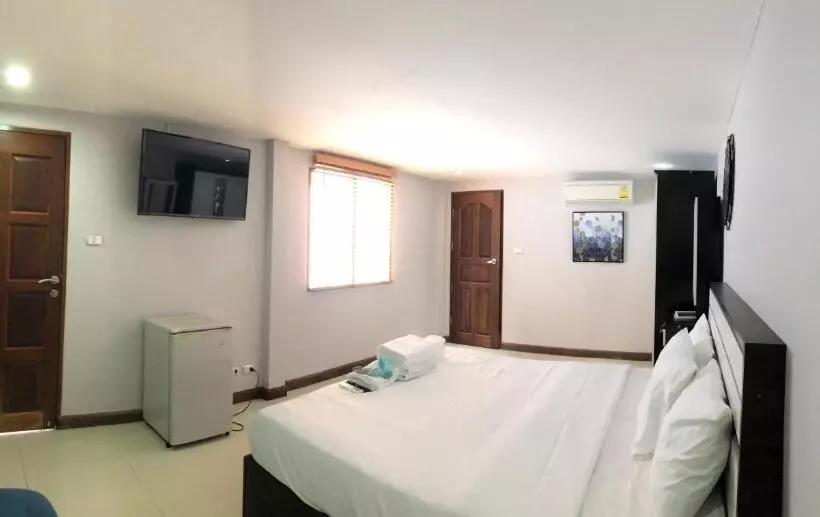 Private Pool Villas By Honey 5 Miles From Central Pattaya Beach