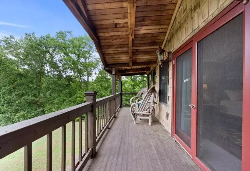 Refuge Ranch Retreat Log Cabin Lake 53+ Acres