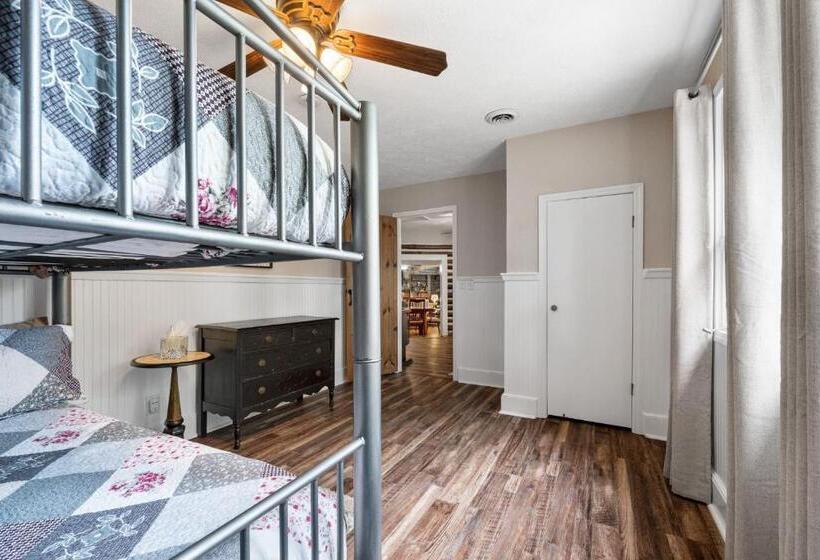 Refuge Ranch Retreat Log Cabin Lake 53+ Acres