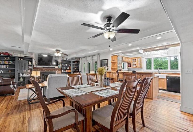 Refuge Ranch Retreat Log Cabin Lake 53+ Acres