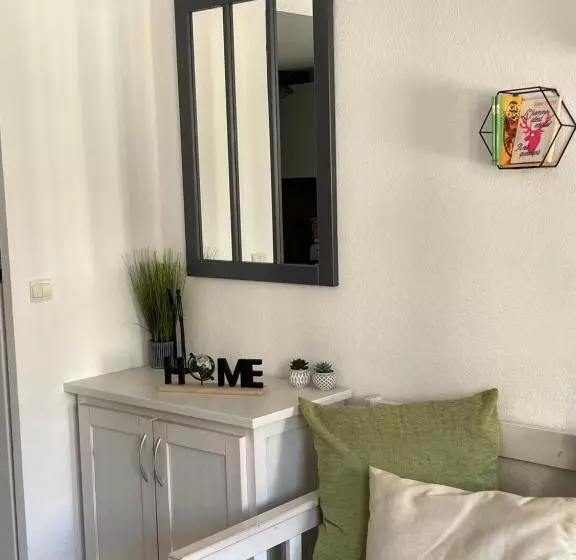 T2 Climatisé à L Ile D Or Avec Piscine Près De La Plage