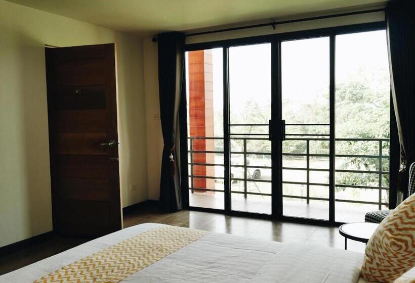 בית מלון כפרי บ้านเพลิน