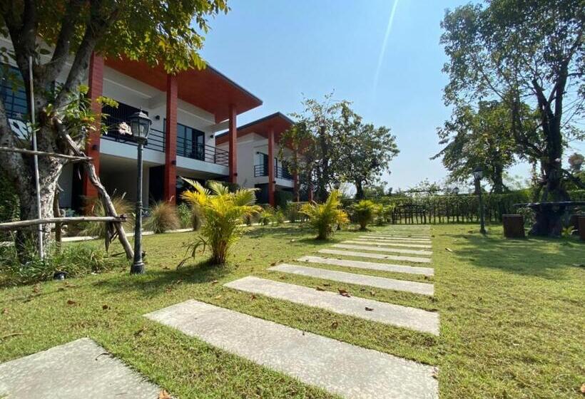 בית מלון כפרי บ้านเพลิน