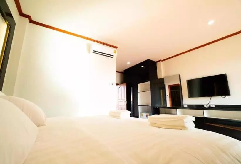 ホテル Baan Anong