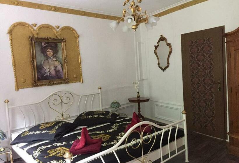 Отель Königreich Romkerhall