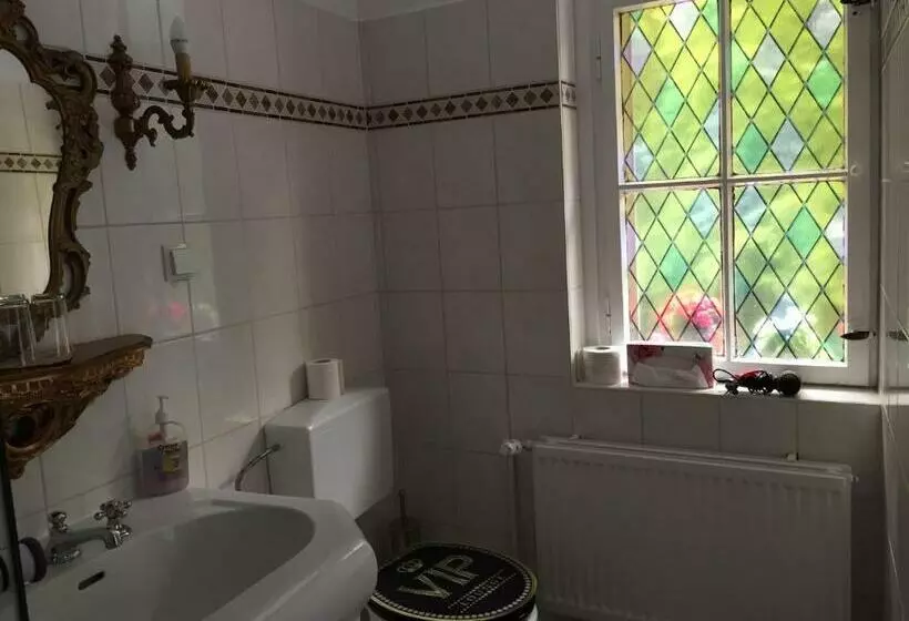 Hotelli Königreich Romkerhall