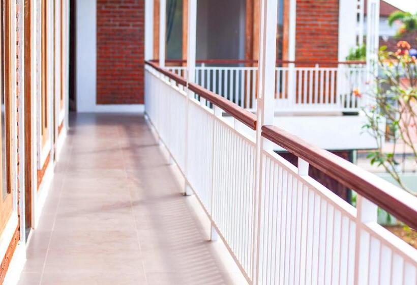 פנסיון Bali Manik Guest House Canggu