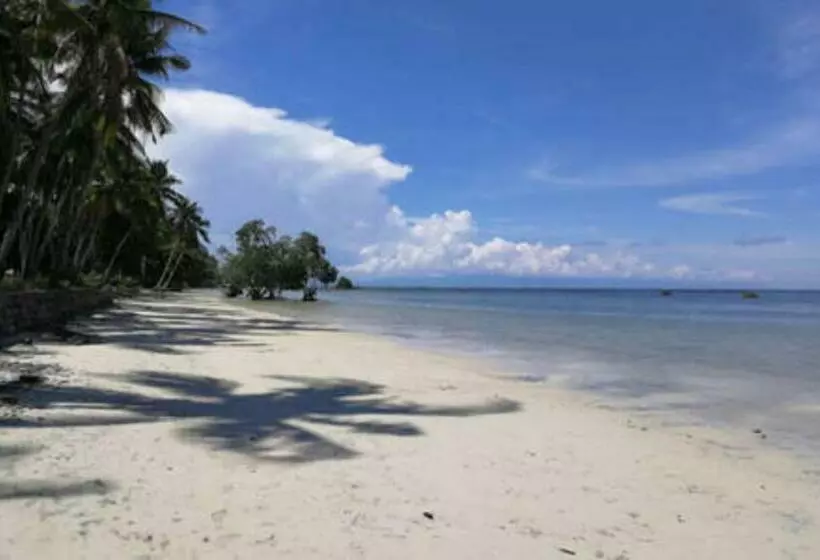 Majatalo Bamboo Nest Beachfront