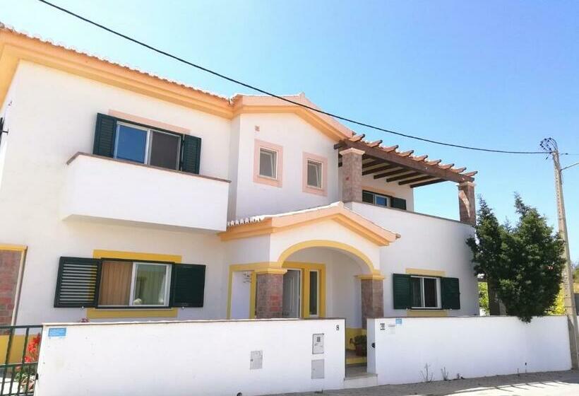 بنسيون Casa Luminosa