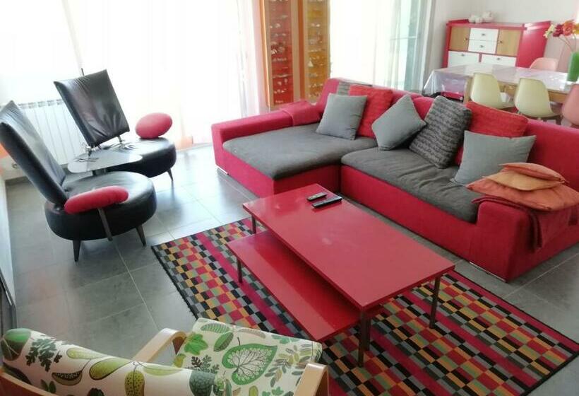 بنسيون Casa Luminosa