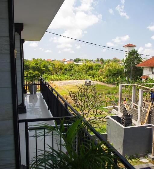 פנסיון Eva Guest House