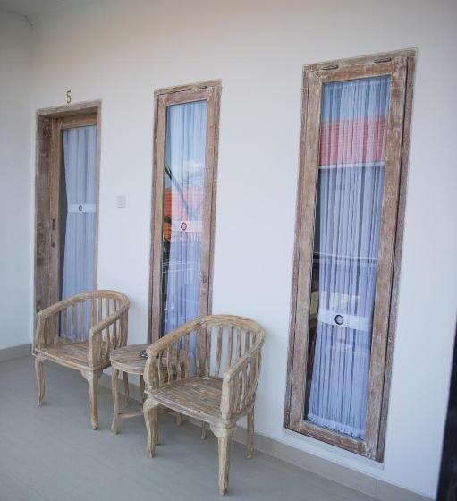 פנסיון Eva Guest House