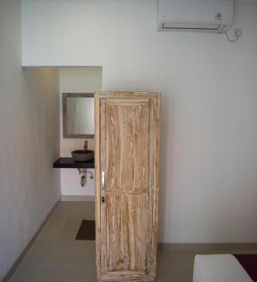 פנסיון Eva Guest House